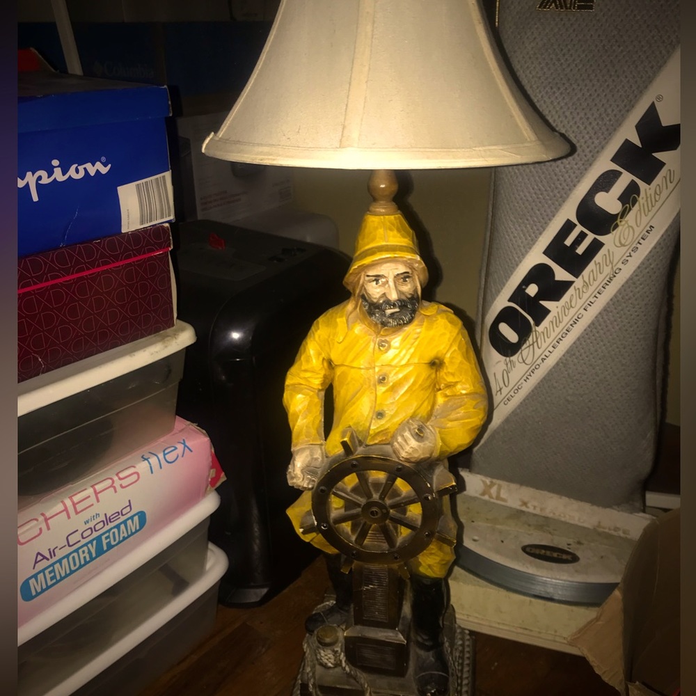 Vintage ‘Old Salty’ Fisherman Lamp